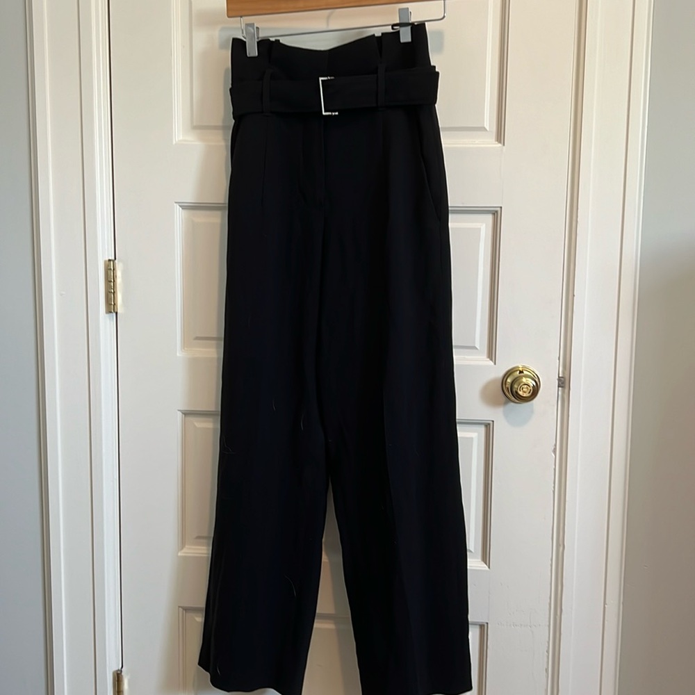 Babaton (Aritzia) Size 2 High Waister Trousers with belt